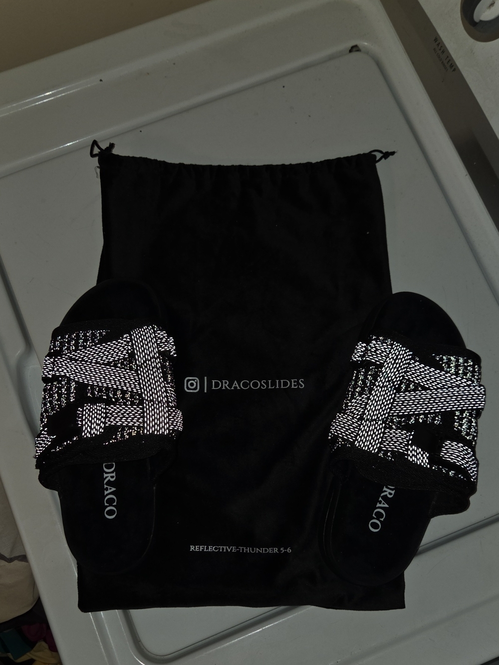 Reflective Dracoslides   for Men . Reflective Thunder. 5-6m-  Fits 7w